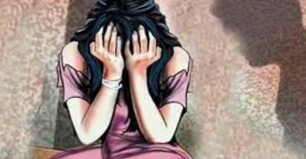 కెమెరాకు దొరికిపోయిన 'నయా' కీచకుడు